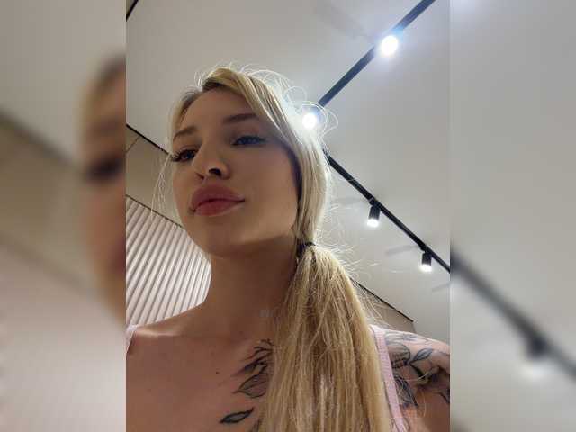 go to chat with Cristi-Candy