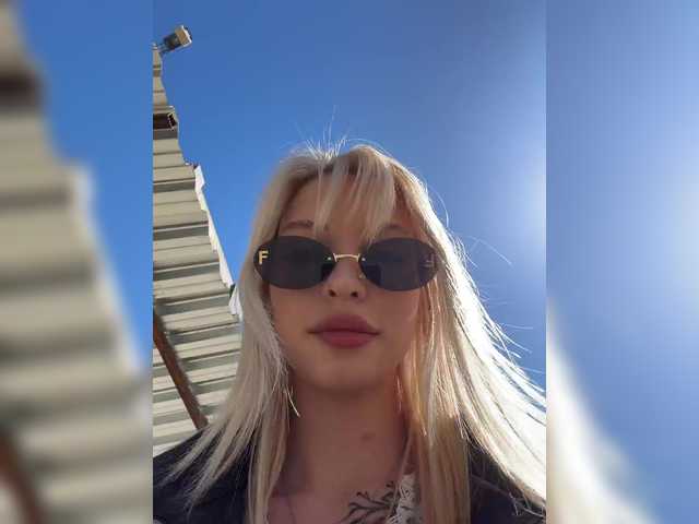 go to chat with Cristi-Candy