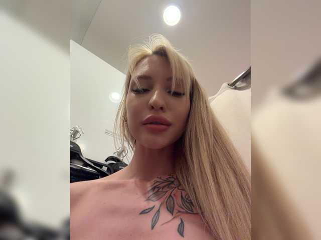 go to chat with Cristi-Candy