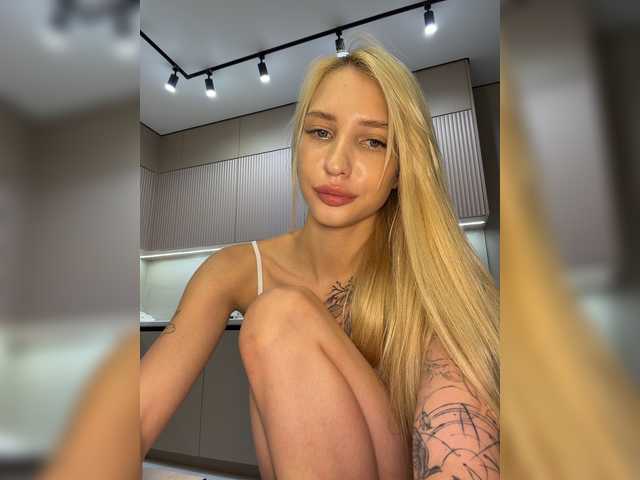 Cristi-Candy live webcam show