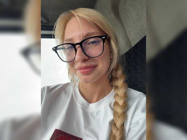 go to chat with Cristi-Candy
