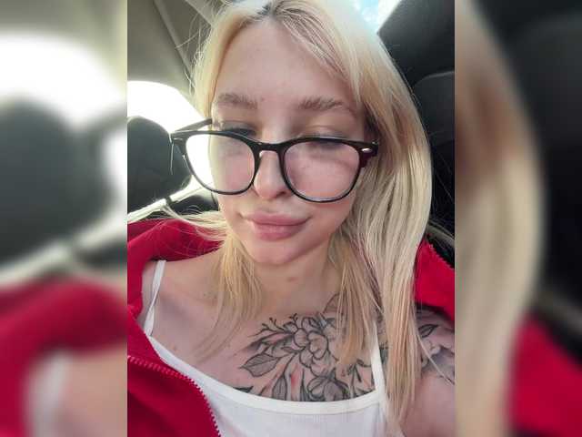 EwaBrown's BongaCams show and profile