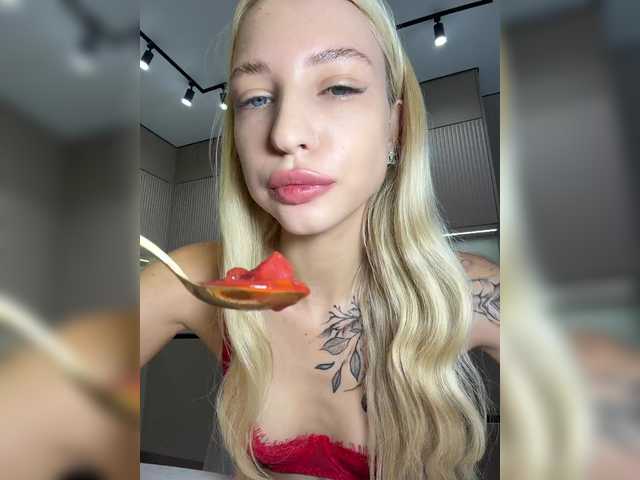 Live трансляция Cristi-Candy - slutnetki.online