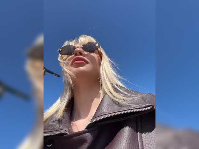 go to chat with Cristi-Candy