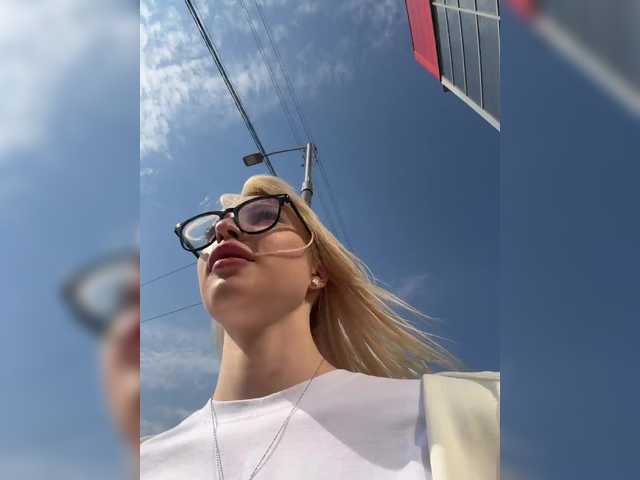 go to chat with Cristi-Candy