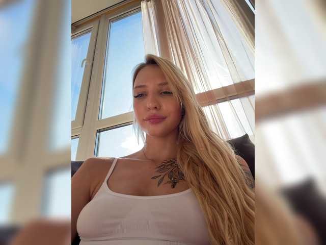 Live трансляция Cristi-Candy - Runet.cam
