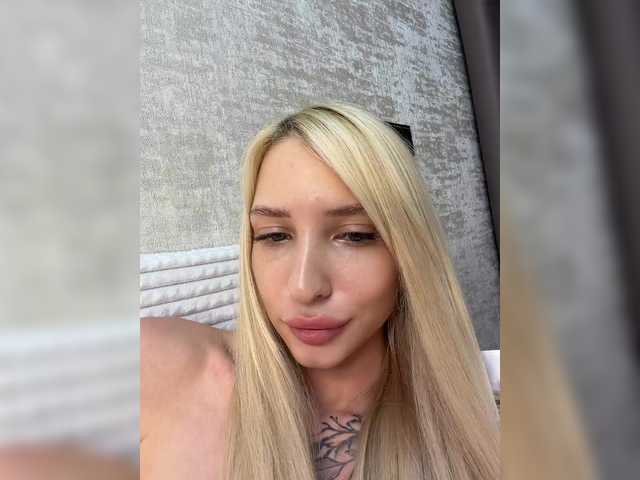 Cristi-Candy live webcam show