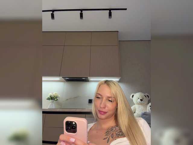 go to chat with Cristi-Candy
