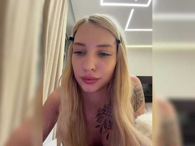 Cristi-Candy live webcam show