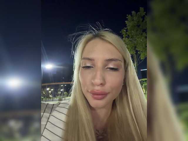 Cristi-Candy live webcam show