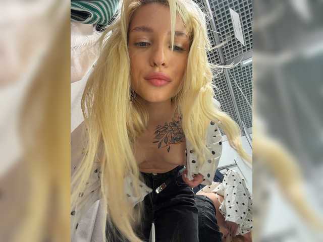 go to chat with Cristi-Candy