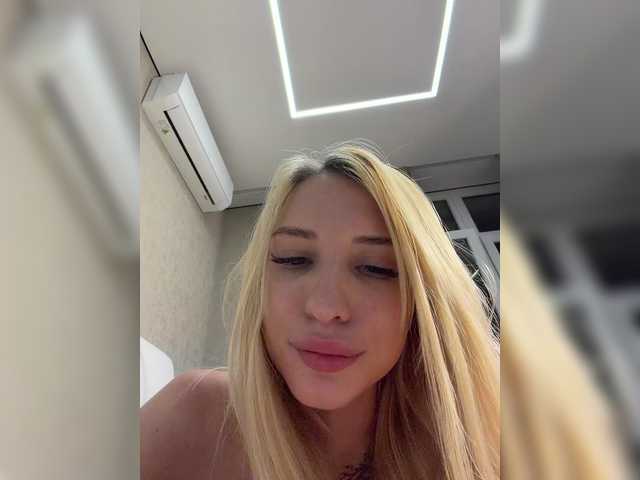 EwaBrown live cam