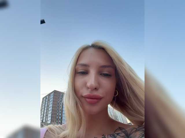 Cristi-Candy live webcam show