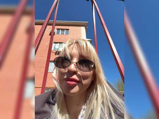 go to chat with Cristi-Candy