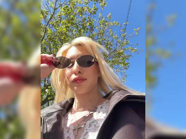 go to chat with Cristi-Candy