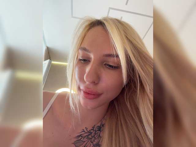 Live трансляция Cristi-Candy - slutnetki.online