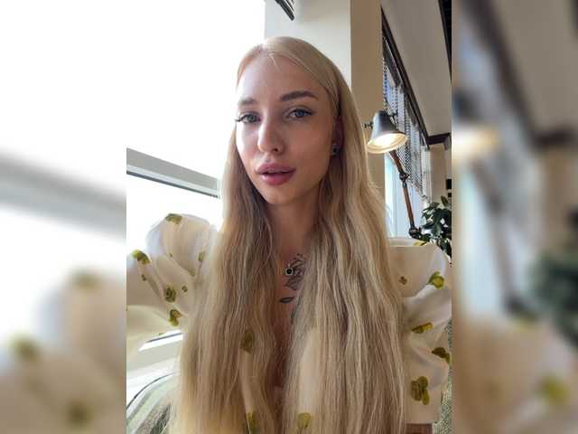 Cristi-Candy live cam
