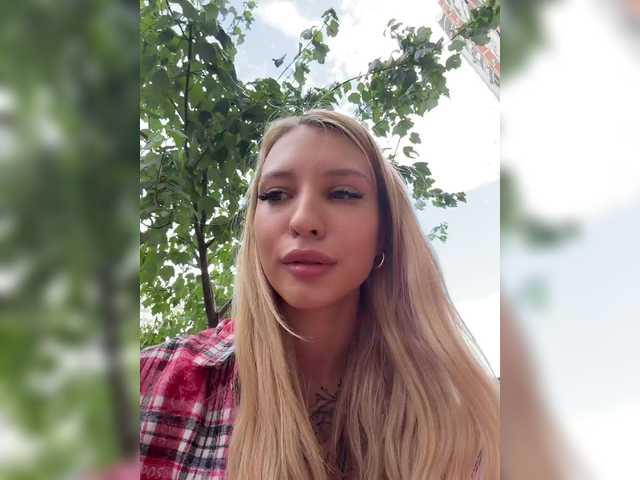 go to chat with Cristi-Candy