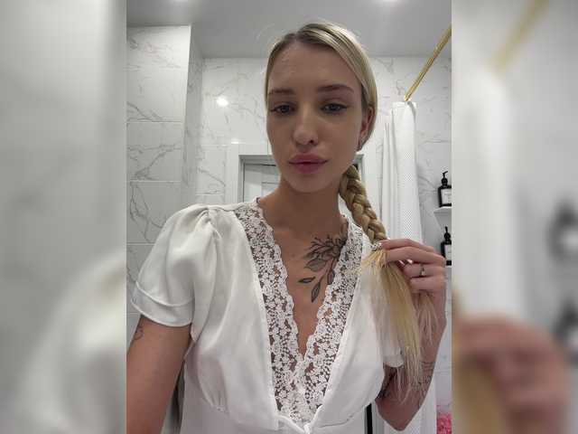 EwaBrown live cam