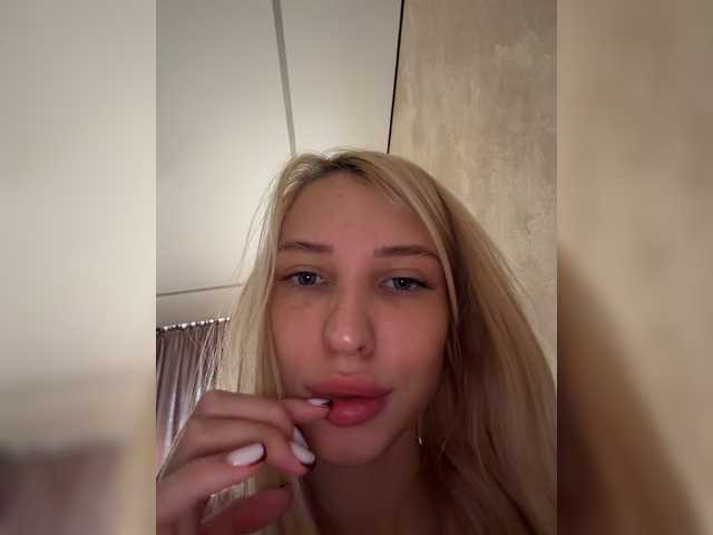 Live трансляция Cristi-Candy - slutnetki.online