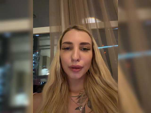 Live трансляция Cristi-Candy - Runet.cam