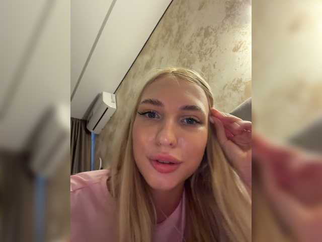 Live трансляция Cristi-Candy - slutnetki.online