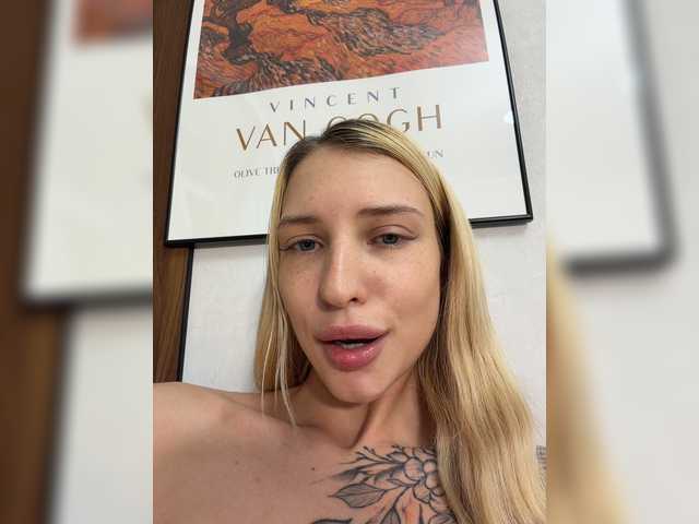 Cristi-Candy live cam