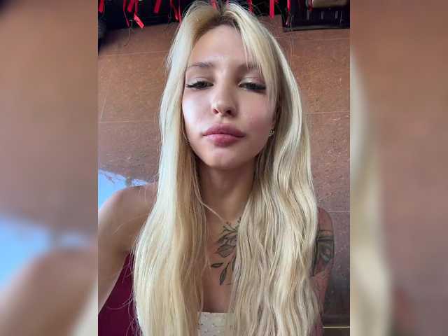 go to chat with Cristi-Candy