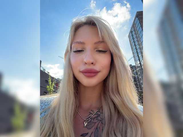 go to chat with Cristi-Candy