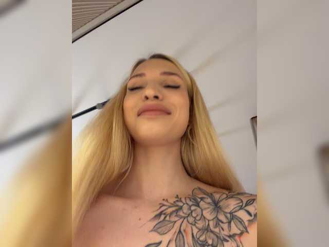 EwaBrown live cam
