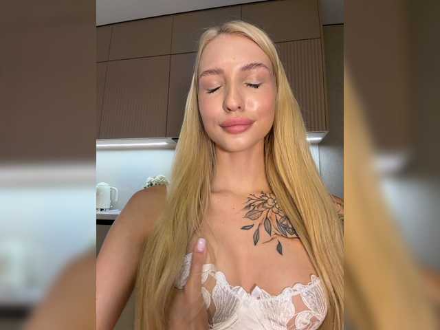 go to chat with Cristi-Candy
