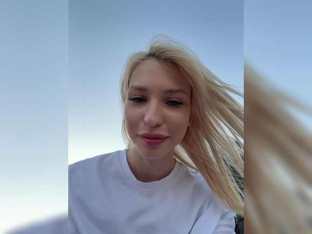 EwaBrown's BongaCams profile