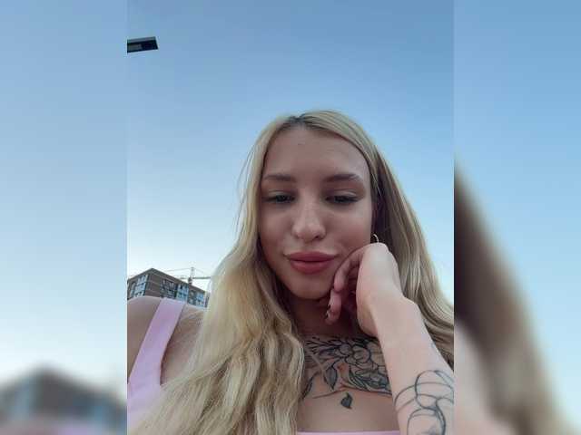 Cristi-Candy live webcam show
