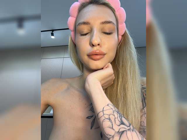 EwaBrown girls live cam