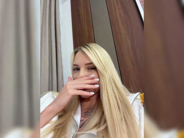 EwaBrown live cam