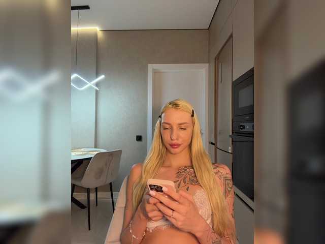 go to chat with Cristi-Candy