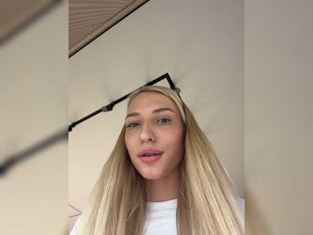 Live трансляция Cristi-Candy - slutnetki.online