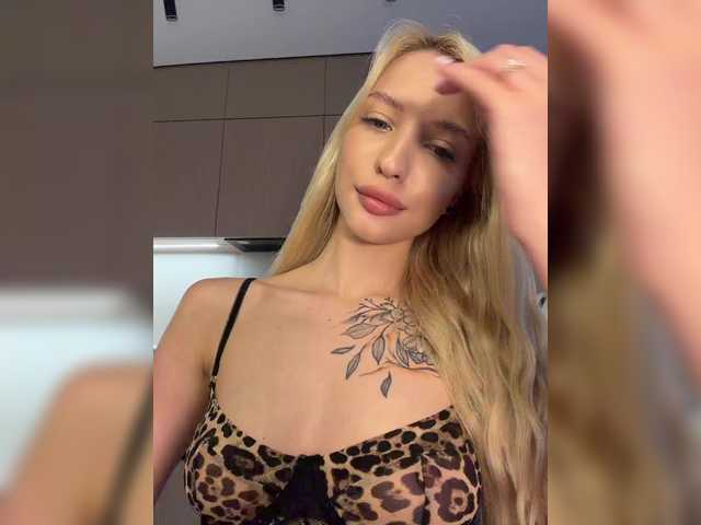 go to chat with Cristi-Candy