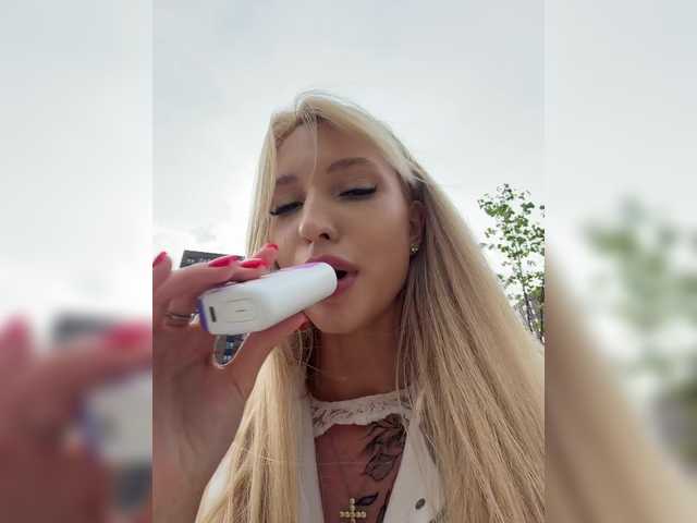 go to chat with Cristi-Candy