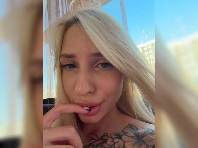 Cristi-Candy live webcam show
