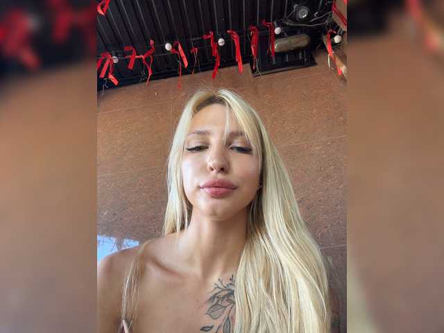 go to chat with Cristi-Candy