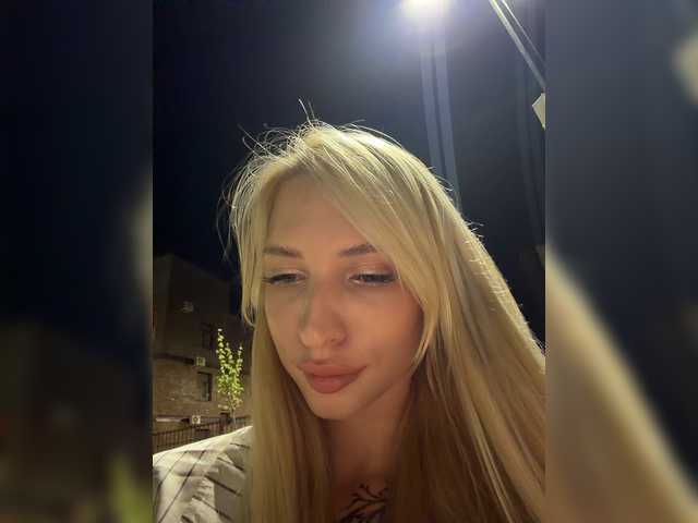 Cristi-Candy live webcam show