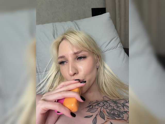 EwaBrown's BongaCams show and profile