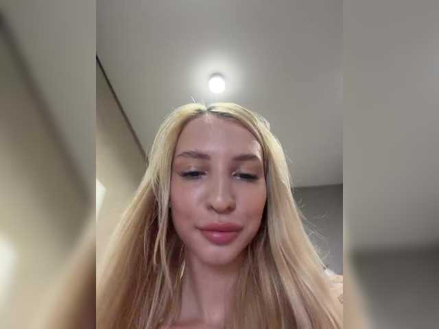 Cristi-Candy live webcam show