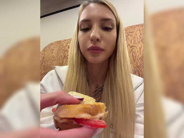 EwaBrown live cam