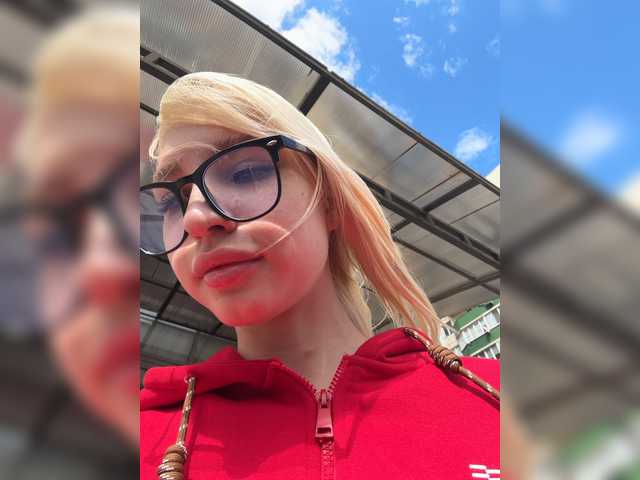 EwaBrown's BongaCams show and profile