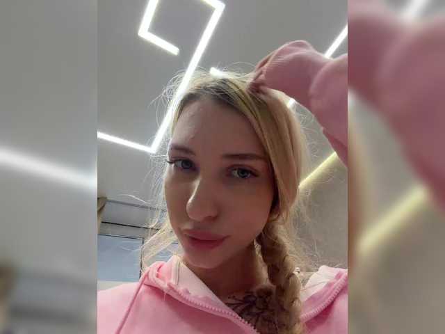Live трансляция Cristi-Candy - slutnetki.online
