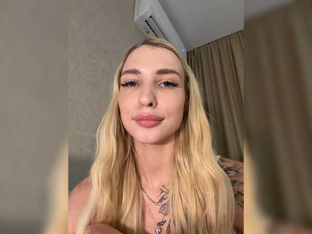 ewabrown live sex show