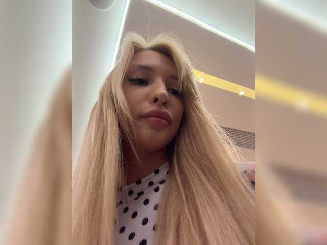 go to chat with Cristi-Candy