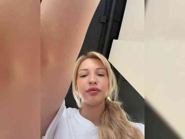 Cristi-Candy webcam